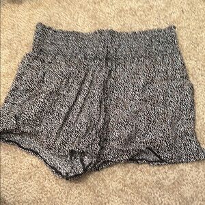 Abercrombie & Fitch Black and White Leaf Print Shorts